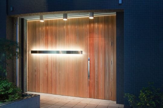 【大和八木】≪社会保険完備≫≪入客チャンスあり≫≪オシャレな小規模サロン≫妥協のない良い商材を扱っており、お客様から絶大な支持を得ています！こだわり抜かれたオシャレな店内で活躍できますよ。「hair_TISM（ヘア ティズム）」からスタイリスト（美容師）の求人☆★☆