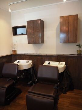 【川西能勢口】働きやすさ抜群♪一人のお客様にじっくりと時間をかけた接客が大人気!!人と人との繋がりを大事にするアットホームなプライベートサロン♪“CUSHU（クシュ）”からアシスタント（美容師）の求人☆★☆