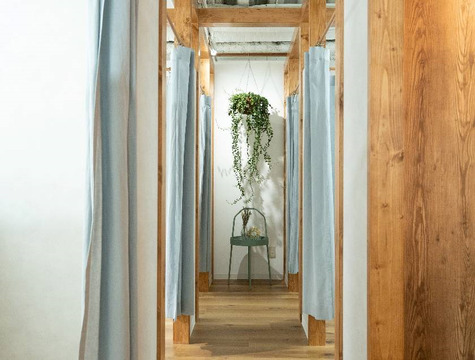 【自由が丘】★従業員満足と顧客満足を同等の価値で捉える★≪月給30万円以上可能≫≪完全週休2日制≫≪日曜・希望休・連休OK≫≪社保完備≫≪有給100％取得≫≪産休育休実績多数≫女性が長期で活躍できる環境に自信あり「まつ毛パーマ専門店 Lifmo 自由が丘店（マツゲパーマセンモンテンリフモジユウガオカテン）」からアイリスト（まつ毛パーマ）の求人☆☆