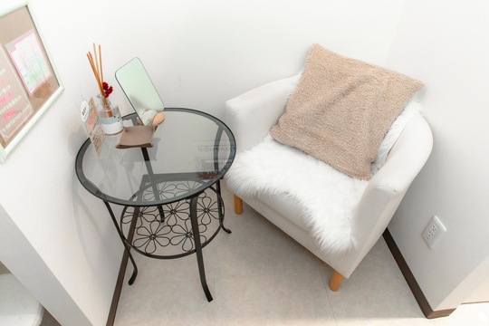 【イオン加古川店】≪土日休み月4回OK≫≪社会保険完備≫≪週2日～勤務OK≫≪ダブルワークOK≫≪実働8時間≫自分のペースで働きたい方にオススメのサロン！「aquarelle イオン加古川店（アクワレル イオンカコガワテン）」からアイリスト（まつげエクステ・まつげパーマ・アイブロウ）の求人☆☆