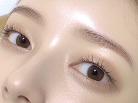 【泉大津駅】≪未経験・新卒生OK≫≪社会保険完備≫≪土日休み月2,3回までOK≫≪営業時間中レッスン≫≪モデル集めサポートあり≫≪研修中もお給料あり≫≪髪色自由・ネイルOK≫ネイルとアイラッシュのトータルビューティーサロン！トレンドを取り入れたデザインが人気！「Eden（エデン）」からアイリスト（まつげエクステ・まつげパーマ・アイブロウ）の求人★☆