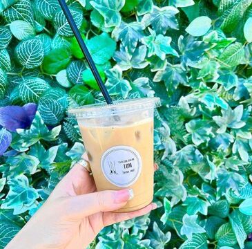 【光が丘】≪月休8,9日・社会保険完備・実働8時間≫仕事もプライベートも充実させたい方にオススメ！最新の技術を取り入れてお客様の満足度を高めています！おしゃれなカフェが併設されているトータルビューティーサロン「eyelashsalon TOM（アイラッシュサロントム）」からアイリスト（まつげエクステ・まつげパーマ・アイブロウ）の求人☆☆