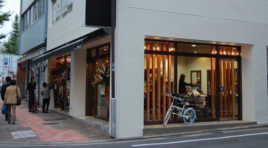 【中洲川端】◆週休2日制◆社会保険完備◆夜もそこまで遅くならないので身体の負担も少なく済みますよ♪「DISPLAY（ディスプレイ）」からアシスタント（美容師）の求人☆★