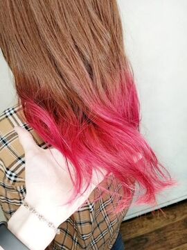 【松井山手】≪指名フリー共に40％還元≫≪月24万円保障あり≫≪月8,9日休み≫≪社会保険完備≫≪公休を土日に取得可能≫≪スタッフの平均月給30万円以上≫高単価の髪質改善サロン！週休3日制も可能◎髪質改善とカラーが得意なサロン！客単価1万円以上！「veretta.〜matsuiyamate〜（ベレッタマツイヤマテ）」からスタイリスト（美容師）の求人☆★