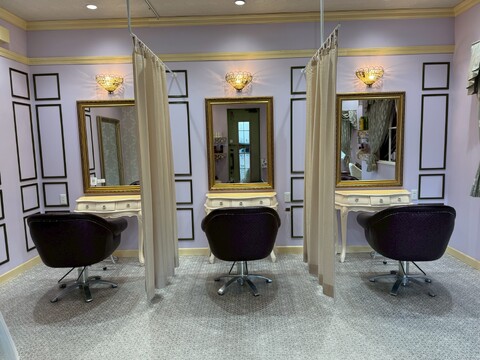 【天道】≪ママさん大歓迎・高月給スタート・月休7,8日・住宅手当あり・社会保険完備・入客チャンスアリ・産休育休実績あり・時短勤務OK≫退勤時間も早く土日はノーレッスンDAY！！駅チカでアクセスも抜群！！しっかりお客様に向き合う事ができるヘアサロン「PRAYER 飯塚店（プレアーイイヅカテン）」からスタイリスト（美容師）の求人☆★☆