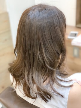 【矢野】≪高歩合≫≪完全自由出勤≫≪マンツーマン接客≫≪入客チャンスあり≫≪土日休みOK≫≪スタイリストオンリー≫自分のライフスタイルに合わせて働けます！高い還元率で高収入も目指せる！新規客多数で入客の不安解消！「LUPIC（ラピック）」からスタイリスト（美容師）の求人☆★