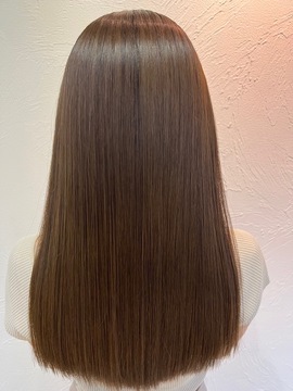 【彩都西】社会保険完備と安心の待遇♪歩合給はなく、基本給が売り上げに応じて上がっていきます、社会保険完備なのも含め、長く勤めていける環境がありますよ!!気さくなオーナーさんと一緒にお店を盛り上げていきましょう♪Lavaflow(ラバフロー)からスタイリスト(美容師)の求人★☆