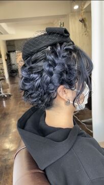 【大久保】■19時退勤可能・有給休暇あり・産休育休制度あり■少人数制サロンだからこそ、お客様とも密に関われます！「toi,toi,toi,（トイトイトイ）」からのスタイリスト（美容師）の求人☆☆