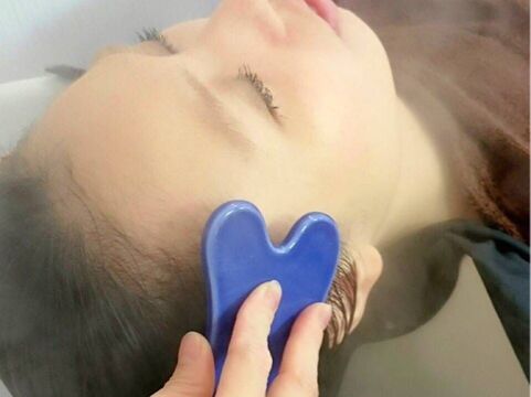 【都島】≪月給25万円≫≪月8,9日休み≫マンツーマンで接客できるサロン！地域密着型の小規模サロン！「mellow+（メロウプラス）」からスタイリスト（美容師）の求人☆☆