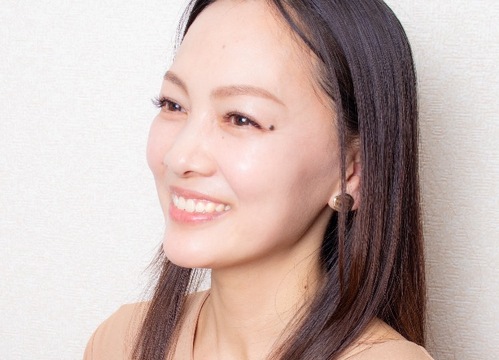 【錦糸町】≪完全週休2日制≫≪土日休み月2回まで可能≫≪実働8時間≫≪未経験・新卒生OK≫≪社会保険完備≫≪産休育休実績あり≫モデル集め全面サポート＆研修制度も充実！長く安心して働ける環境が整った「Crois（クロイス）」からアイリスト（まつげエクステ・まつげパーマ・アイブロウ）の求人☆★