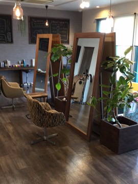 【藤並駅】≪社会保険完備≫≪月8日休み≫≪土日休み月1回までOK≫≪20時までに退勤可能≫≪ママさんの応募歓迎≫生涯付き合えるサロンをモットーに地域のお客様に向き合い続けるサロン！「LOVE HAIR GREeN（ラブヘアーグリーン）」からスタイリスト（美容師）の求人☆★