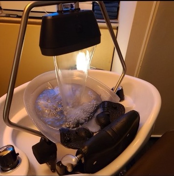 【島之内】≪日曜日定休≫≪営業中レッスンOK≫着付けやヘアセットも学べるので幅広い技術を持った美容師になる事が可能です！「Loisir 86（ロアジールハル）」からアシスタント（美容師）の求人☆☆