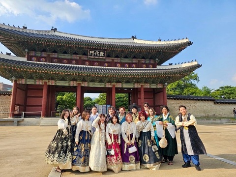 【イオンモール宮崎】≪最大月給65万円の支給実績あり・平均月給37万円・社会保険完備・有給休暇あり・土日の営業時間は18時迄・入客チャンスあり≫エリアでトップクラスの集客力！！トレンドを意識したハイセンスな技術がお洒落に敏感な世代中心に大人気なヘアサロン「hair design FABRO. イオンモール宮崎店（ヘアデザインファブロイオンモールミヤザキテン）」からスタイリスト（美容師）の求人★☆