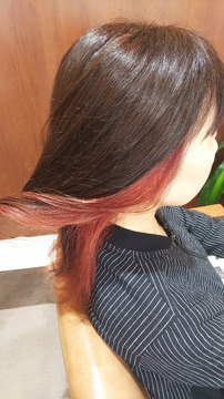 【唐津駅】≪完全週休2日制・社会保険完備・毎週2連休・高月給スタート≫技術だけでなく接客も大切にしてドンドン成長していきます。オーガニック薬剤を多く使用し、髪を大切にしているヘアサロン「BOUCLE（ブークル）」からアシスタント（美容師）の求人★☆