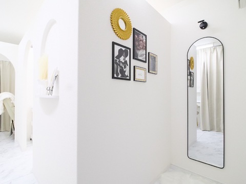 【四条烏丸】≪社会保険完備≫≪土日休み月4回までOK≫≪実働8時間≫≪髪色ネイル自由≫丁寧なカウンセリングで、お客様1人1人の魅力を引き出すサロン！20代の女性を中心に、幅広い世代のお客様から人気！「Arbis（アルビス）」からアイリスト（まつげエクステ・まつげパーマ・アイブロウ）の求人☆☆