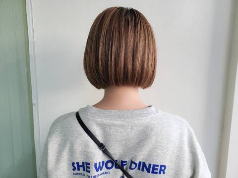 【北山】≪完全週休2日制、年間休日110日！≫≪平均単価2万円以上の高単価サロン！≫≪社会保険完備≫≪19時までに退勤OK、実働8時間≫お客様に感動を与えながらなりたい自分を実現する「kuschel hair（クシェル ヘア）」からスタイリスト（美容師）の求人☆☆