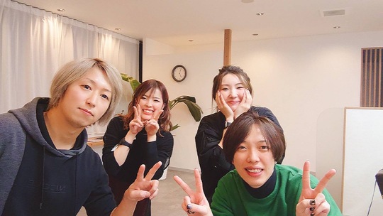 【久留米高校前駅】≪スタイリストデビュー1〜1年半≫高品質の薬剤を通いやすい価格で提供しているので多くのお客様が来店！！営業中のレッスンがメインのヘアサロン「Minaliss hair design（ミナリスヘアーデザイン）」からアシスタント（美容師）の求人★☆