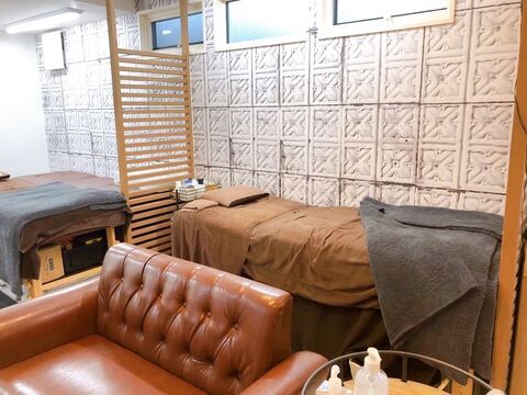 【武蔵小杉】◆業務委託or正社員◆トレンドを押さえたメニュー展開が魅力！融通の利きやすいサロンなので、ママさんアイリストも多数活躍中！技術指導も営業時間内にできます「Sugar 武蔵小杉店（シュガームサシコスギテン）」からアイリスト（アイデザイナー・まつげエクステ）の求人☆☆