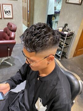 【唐崎駅】≪完全週休二日制≫≪実働8時間≫≪社会保険完備≫経験・スキルを最大限考慮し前職給与以上の保証もあり!ガチガチルールは一切なし！今までにないメンズサロンを目指していきます！「L.A BARBERSHOP 大津店（エルエーバーバーショップオオツテン）」から理容師（理容室）の求人☆★