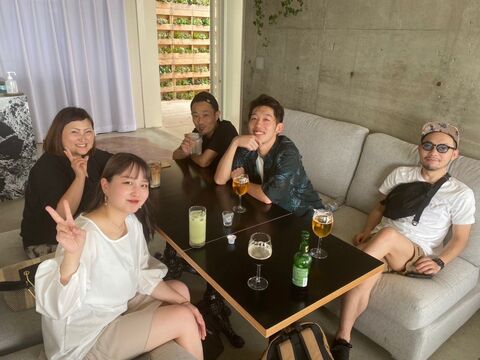 【立川駅】◆完全週休二日制・土日のお休みも相談可能・20時までに退勤可能◆スタッフ同士も仲良く居心地の良いサロンです。地域の方からの支持率も抜群！MPLUS（エムプラス）からアシスタント（美容師）の求人★☆