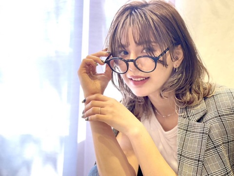 【緑地公園】◆正社員、委託を選択可能◆完全自由出勤◆完全マンツーマン接客◆指名料100％バック◆全席半個室でお客さんとしっかり関われるマンツーマンでの接客がオススメポイント！単価も上げやすく無理なく高収入を目指せます！「半個室髪質改善サロン ulu hair 緑地公園（ハンコシツカミシツカイゼンサロンウルヘアーリョクチコウエ」からスタイリスト（美容師）の求人☆★