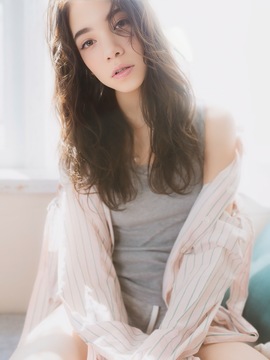 【横浜】≪社会保険完備≫≪月9日休み≫≪夏季冬季休暇あり≫≪土日休み相談可能≫≪バックシャンプー≫最低保障付きの完全歩合制で頑張れば頑張った分還元されるサロンです。「SerA by U-REALM（セラバイユーレルム）」からスタイリスト（美容師）の求人★☆