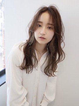 【京都市役所前】≪完全個室≫ ≪月給24万円～≫≪土日休みOK≫≪社会保険完備≫≪客単価1万超え≫≪客層20代30代がメイン≫正社員と業務委託を選択可能。『独立よりも豊かに』をコンセプトとした「Air（エアー）」からスタイリスト（美容師）の求人★☆