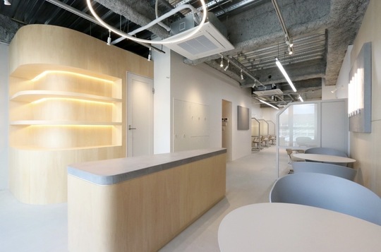 【西院】≪月給50万円以上が目指せる！≫≪休憩あり（外出OK）≫≪月8日休み≫≪土日休みOK≫≪社会保険完備≫≪人気システムトリートメントを使用した髪質改善推し≫≪客単価1万円越えの高単価サロン≫≪客層20代30代がメイン≫スタッフ想いの環境です！給与体制がキャリアに応じて変動し高収入を目指せます！「Sida 西院店（シダサイインテン）」からスタイリスト（美容師）の求人★☆