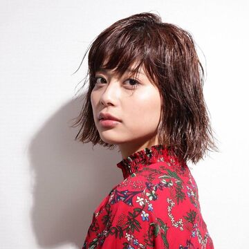 【二軒屋】≪実働8時間の9時間拘束≫≪18時半には退勤可能≫≪社会保険完備≫≪有給休暇年10日≫抜群の待遇を整えた人気サロン！集客も抜群で入客チャンス◎ママさん美容師さんも大歓迎！「zeze（ゼゼ）」からスタイリスト（美容師）の求人★☆