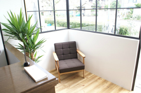 【甲子園】地域密着型のプライベートサロン“SHRI”東京・神戸の大手サロン出身スタッフが在籍する技術力の高い実力派サロン♪各分野のスペシャリストがいるので、さらに成長出来る環境が整っていますよ☆スタイリスト（美容師）の求人☆★