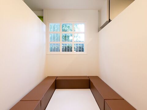 【高石駅】≪月8、9日休≫≪社会保険完備≫≪駅から徒歩1分≫≪デビューまでが早い≫≪営業時間内のレッスン≫地域密着でアットホームなuni hair salon（ユニヘアーサロン）よりスタイリスト（美容師）の求人☆★