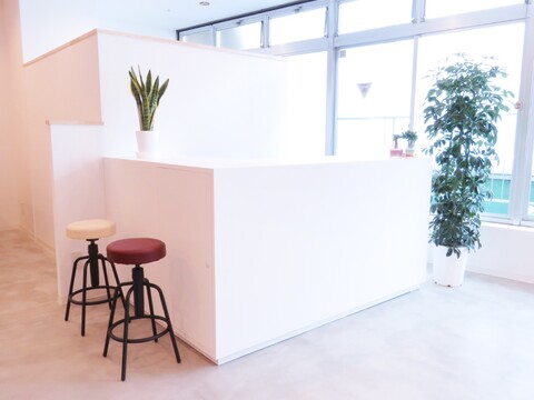 【立川駅】≪髪色自由・ネイルOK≫≪月2回まで土日休みOK≫≪産休育休実績あり≫働きやすい環境が整った大人気サロン！頑張れば頑張った分だけ還元される給与システムがオススメ！「marry 立川店（マリータチカワテン）」からアイリスト（まつげエクステ・まつげパーマ・アイブロウ）の求人☆☆