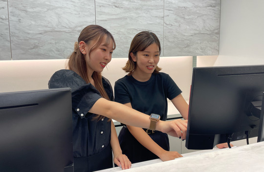 【銀座】◆産休育休実績あり・土日休み希望可能・月最大10日休み・ネイル髪色自由・社会保険完備◆月ごとに選べる勤務シフトでライフスタイルに合わせて働けます！研修体制がしっかり整っているので、未経験の方でも安心して働ことができます！「ecarg 銀座店（エサージュギンザテン）」からアイブロウリストの求人☆☆