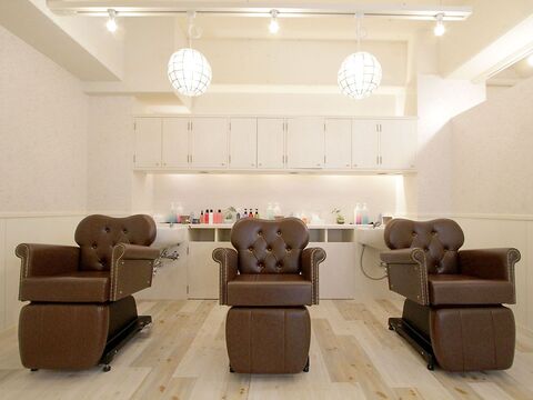 【伊丹駅】≪フリー 40％～47％・指名売上 50％～67％還元≫≪自由出勤制≫≪20 時退店≫≪完全マンツーマン施術≫抜群の集客力により新規のお客様も多数ご来店されています！働きやすい環境作りに力を入れています☆Baby Fairy 伊丹店（ベビーフェアリーイタミテン）からスタイリスト（美容師）の求人☆★☆