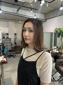 【北山】≪社会保険完備≫≪マンツーマン／掛け持ちスタイルが選べるサロン≫≪カットカラー2時間半枠≫≪年末年始休暇あり≫客単価13000円と高単価なので、数をこなさずとも売上を作ることができます。「HAIR RESORT MAJU（ヘアリゾートマジュ）」からスタイリスト（美容師）の求人★☆