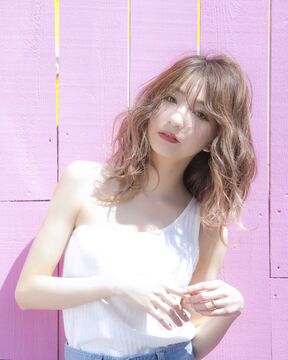 【仙台駅】◆完全週休2日制・社会保険完備◆福利厚生・内装・スタイル・全てがウリ！美容師の地位向上を目指すサロンです！クオリティーの高い美容師を目指せる「Reve by Lond 仙台（レーヴバイロンドセンダイ）」からスタイリスト（美容師）の求人☆★