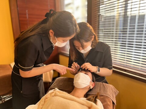 【志木】≪うれしい社会保険完備♪≫≪未経験の方大歓迎≫≪研修制度が充実☆≫≪研修中お給料あり★≫抜群の待遇なので長く働いてもらえますよ♪アイラッシュ専門店「Kahala 志木店（カハラシキテン）」からアイリスト（アイデザイナー・まつ毛エクステ）の求人☆☆