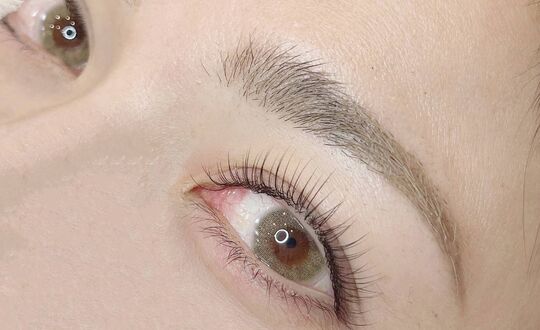 【倉敷駅】≪社会保険完備≫≪月8日休み≫≪産休育休実績あり≫未経験、通信生、新卒生歓迎！着付けやメイクなども学べるトータルビューティーサロン「KAINO イオンモール倉敷店（カイノイオンモールクラシキテン）」からアシスタント（美容師）の求人☆★