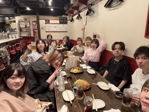 【三宮】≪社会保険完備≫≪希望休3,4日OK！≫≪役職手当1〜5万円！≫≪土日休み可能≫≪産休育休実績あり≫ケアメニュー豊富！お洒落で清潔感のある半個室空間はとても居心地のよい雰囲気！「ambiente（アンビエンテ）」からスタイリスト（美容師）の求人☆★