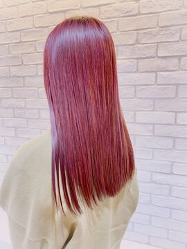 【尾上の松】≪社会保険完備≫≪完全週休2日制≫≪有給休暇あり≫≪レッスンが無い日は18時半ごろ退勤可能≫高待遇でしっかり稼ぐ事が出来るサロン！「preak（プリーク）」からスタイリスト（美容師）の求人☆☆