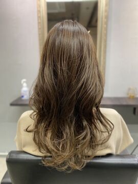 【野田阪神】≪日曜定休あり≫≪営業中レッスン可能≫≪夏季冬季休暇あり≫≪土日休みや連休の相談可能≫≪研修中も給与変動なし≫接客が好きな方大歓迎！楽しく働きたい方におすすめ！「.BAROQUE（ドットバロック）」からアシスタント（美容師）の求人☆★