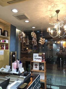 【弁天町】≪マンツーマン接客≫≪社会保険完備≫≪お休み選択制≫≪夏季冬季休暇あり≫≪有給休暇あり≫一人一人のお客様にしっかり関われる環境があります！頑張る大人女性のご褒美サロン「AVANTI（アバンティ）」からスタイリスト（美容師）の求人☆☆