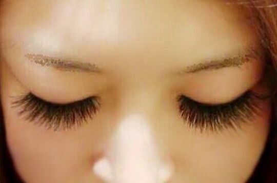 【烏丸】コンテスト受賞者多数輩出サロン☆アイラッシュの技術をしっかり学びたい方！向上心の高いスタッフさんと一緒に働きたい方にオススメ♪”NATURALBEAUTY（ナチュラル ビューティー）”からアイリスト（アイデザイナー・まつ毛エクステ）の求人☆☆