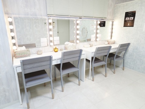 【心斎橋】≪希望休月4日OK≫≪土日休み月3～4回OK≫≪早番は19時退勤≫≪月給24万円～≫≪賞与あり≫プライベートと仕事のメリハリをつけて働けるサロン「Mystical（ミスティカル）」からアイリスト（まつげエクステ・まつげパーマ・アイブロウ）の求人★★