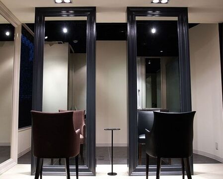 【北堀江】≪完全週休2日制≫≪社会保険完備≫入客チャンスアリ！しっかりお客様と関わることが出来るので、更に技術を高めていける！丁寧な接客と確かな技術で多くのお客様から支持されているサロン「nine（ナイン）」からスタイリスト（美容師）の求人☆★