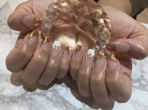 【田村】≪日曜定休≫≪髪型＆ネイル自由≫≪予約により20時退勤可能≫女性が美容業界でより長く働ける環境を整えております！！ママさんアイリストも絶賛活躍中！スタッフ一人一人の意見に寄り添うアットホームなトータルビューティーサロン「CoCo charme（ココシェルム）」からアイリスト（まつげエクステ・まつげパーマ）の求人★☆★