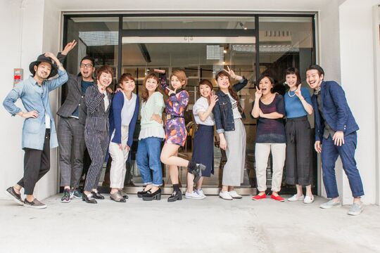 【烏丸】≪社会保険完備≫≪入客チャンスあり≫≪夏季冬季休暇あり（各4,5日）≫新規のお客様もたくさん来られているので自分の顧客にできますよ♪20代の方を中心に大人気のヘアサロン！「JILI（ジリ）」からスタイリスト（美容師）の求人☆☆