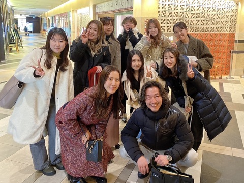 【天王寺】≪月8日休み≫≪スタイリストデビュー2年以内≫スタッフみんなが気持ち良く、働きやすいと思える環境です！丁寧なカウンセリングと髪質改善がウリのサロン「LoE（ロエ）」からアシスタント（美容師）の求人★☆