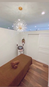 【西鉄柳川駅】≪日曜定休あり・月8日休み・社会保険完備・営業時間は18時まで・実働8時間・制服あり・ヘアスタイルは自由≫プライベートとお仕事を両立したい方は必見！お客様と長くお付き合いすることができるトータルビューティーサロン「eternity 柳川（エタニティヤナガワ）」からアイリスト（まつげエクステ・まつげパーマ・アイブロウ）の求人☆☆