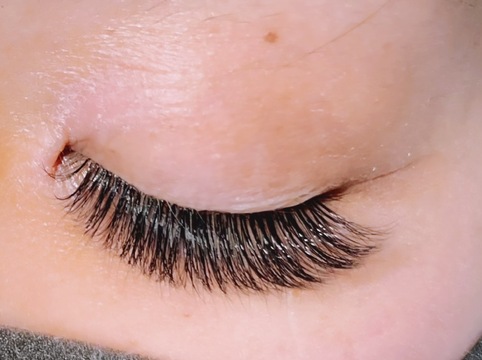 【芦屋】≪未経験OK≫≪土日休みOK≫≪髪色ネイル自由≫≪16時までの勤務OK≫アイラッシュとネイルを併設するトータルビューティーサロン。未経験、ブランクがある方も大歓迎です！「salt（ソルト）」からアイリスト（まつげエクステ・まつげパーマ・アイブロウ）の求人☆☆